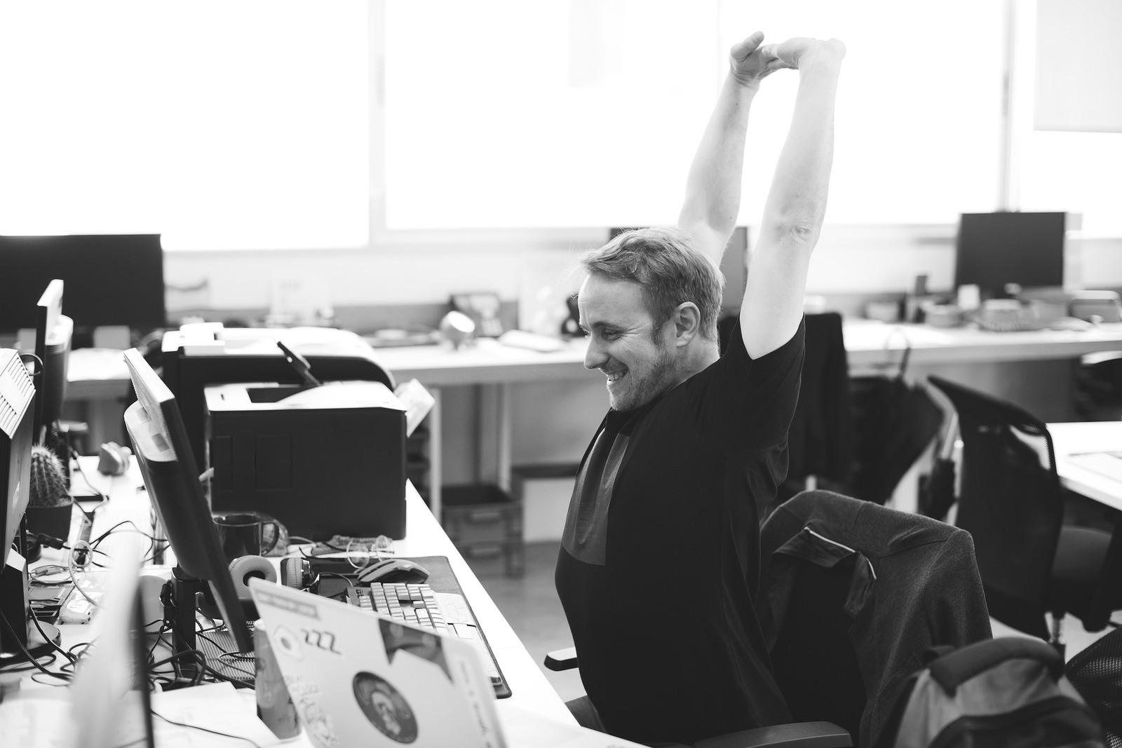 Como praticar exercícios durante a jornada de trabalho - e por que é importante